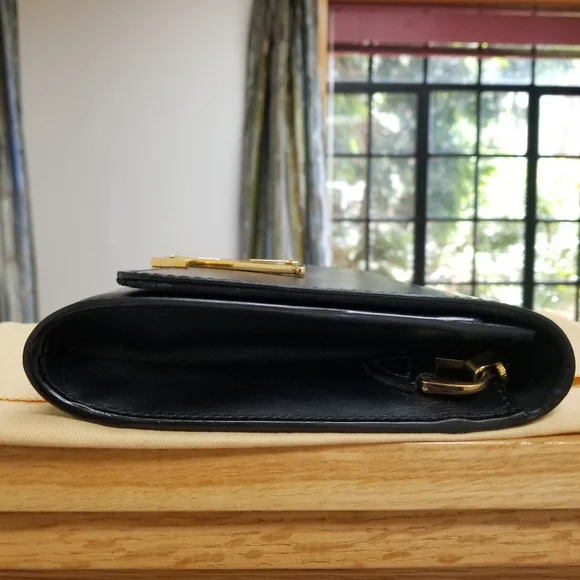 SOLD- Louis Vuitton Louise GM - Picture 5 of 15